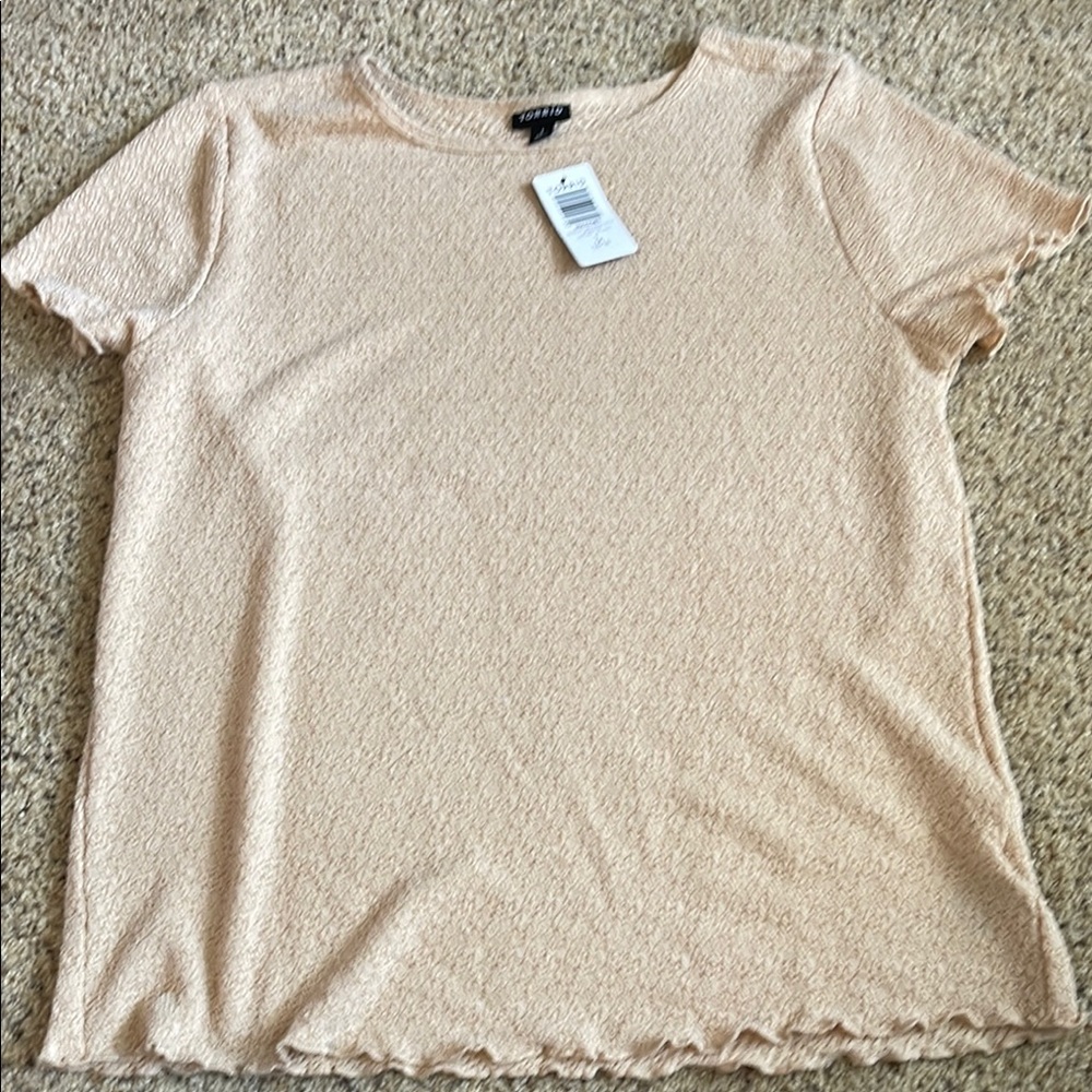 Torrid Cream Short Sleeve Top Size 1
